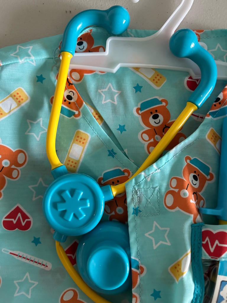 Melissa & Doug Light Aqua Pediatric Nurse Set Teddy Print And Plush Doll — image 3 of 6